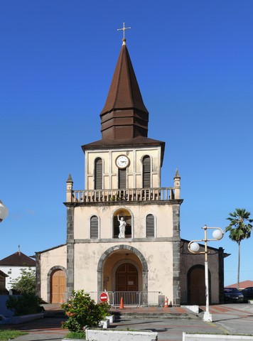 L'église  Saint-Jean-Baptiste  de Basse-Pointe.