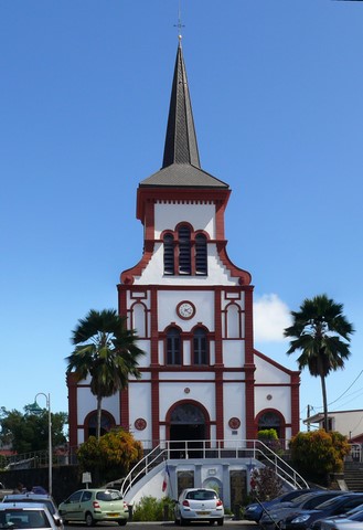 L'église Notre Dame de la Nativité de Ducos.